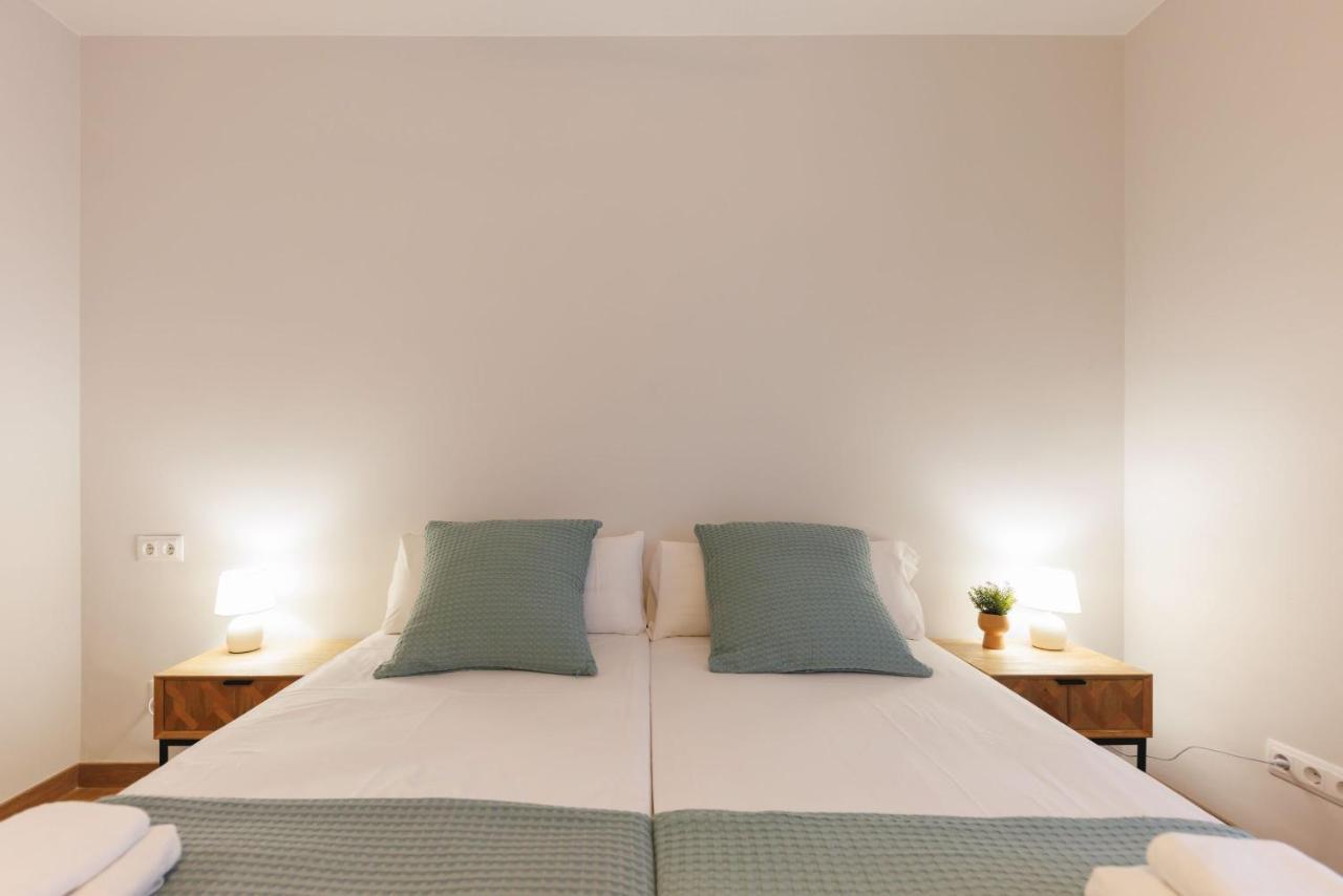 Bravissimo Figuerola, Spacious 3-Bedroom Apartment Girona Exteriör bild