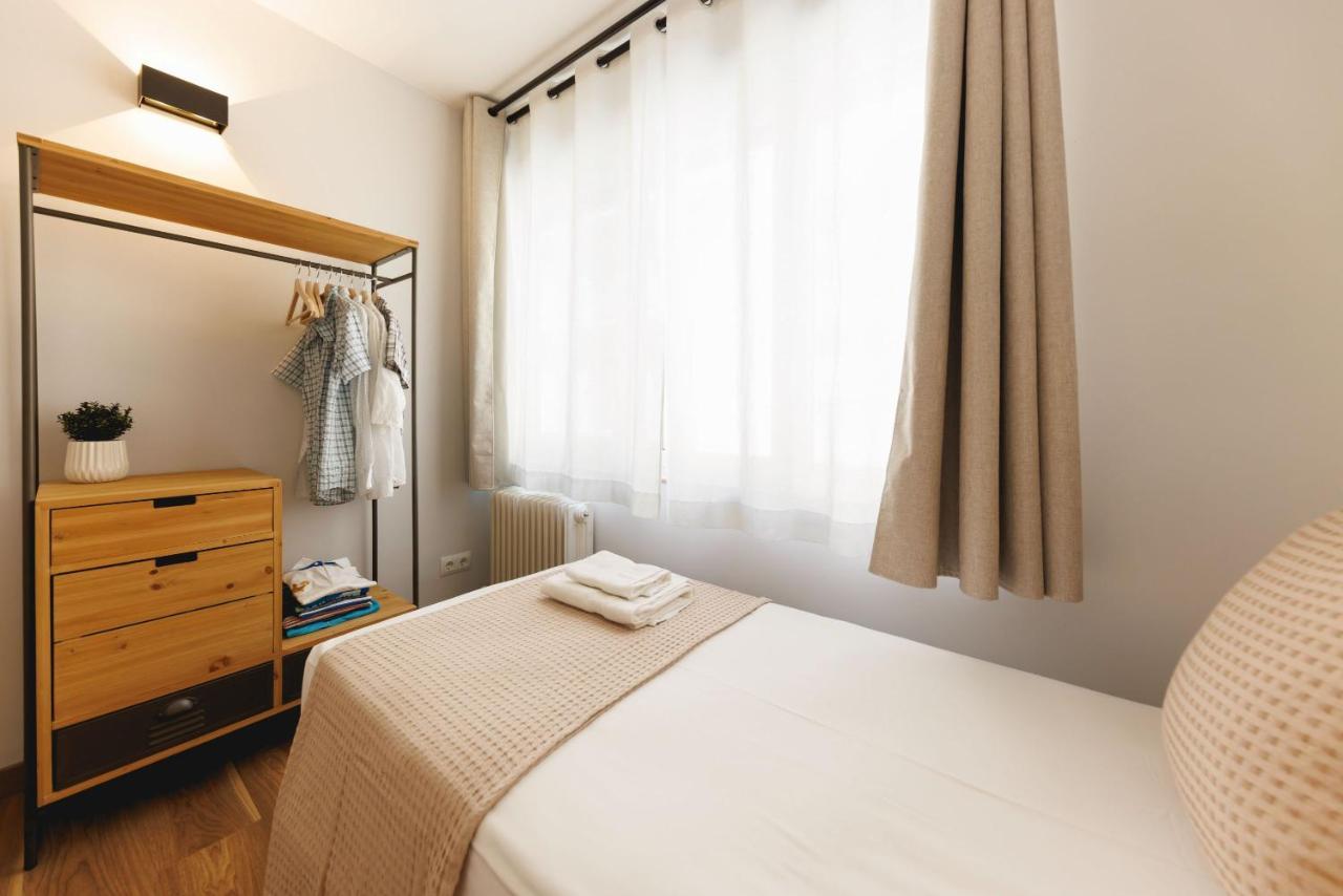 Bravissimo Figuerola, Spacious 3-Bedroom Apartment Girona Exteriör bild