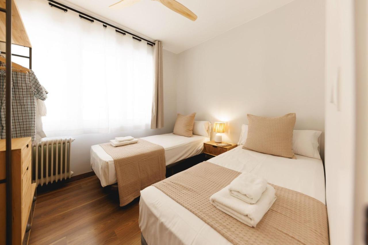 Bravissimo Figuerola, Spacious 3-Bedroom Apartment Girona Exteriör bild