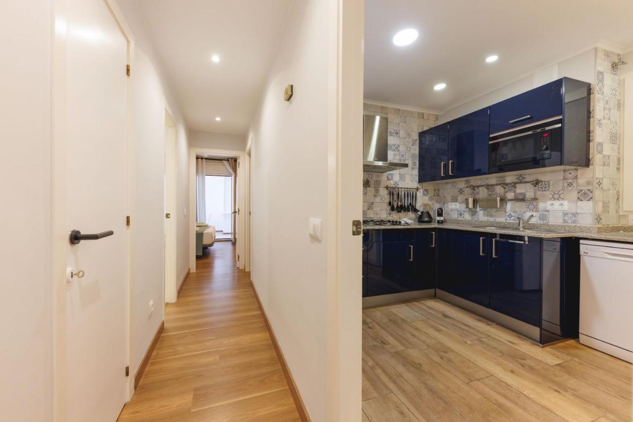 Bravissimo Figuerola, Spacious 3-Bedroom Apartment Girona Exteriör bild